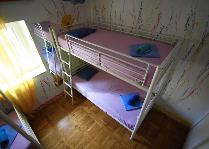 Wonderful World Hostel Split